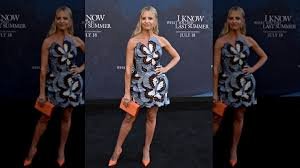  Times Sarah Michelle Gellar Rocked Leggy Looks