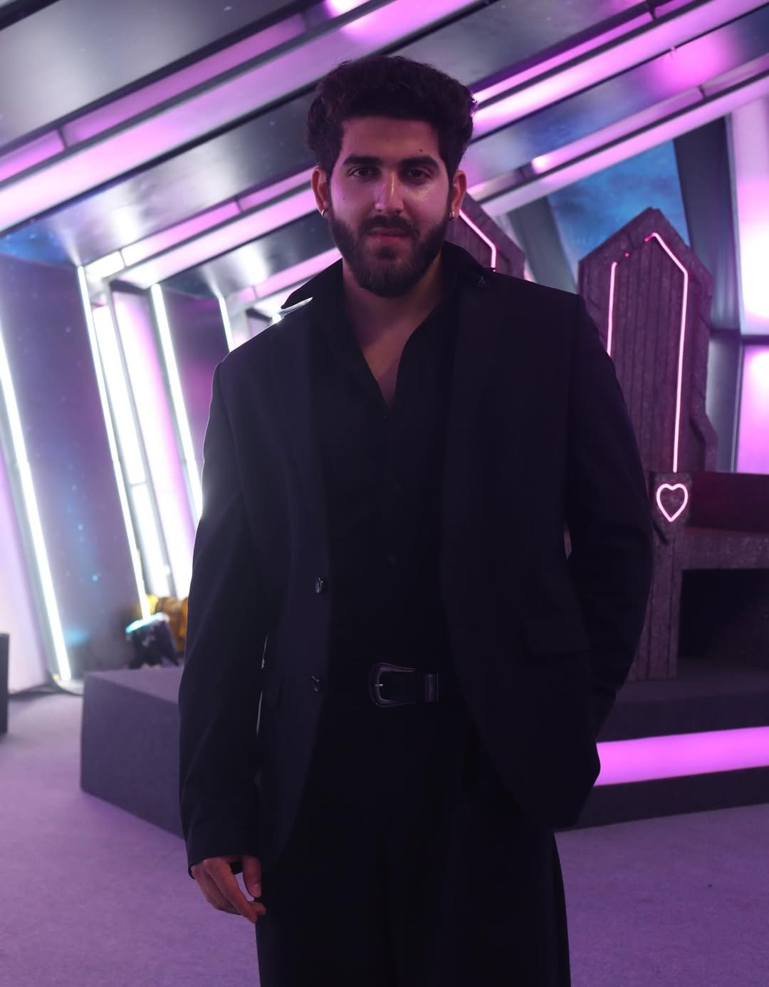 Vishu Bajaj Biography 2026: Shocking Net Worth, Age, Splitsvilla Journey, GF & Career