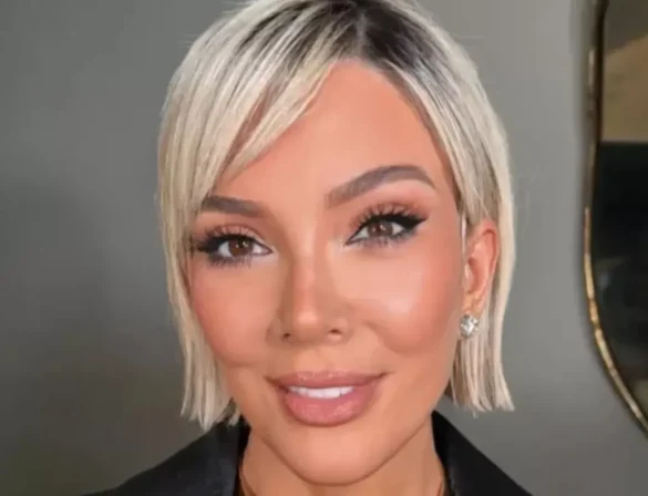 Kris Jenner Debuts Blonde Look